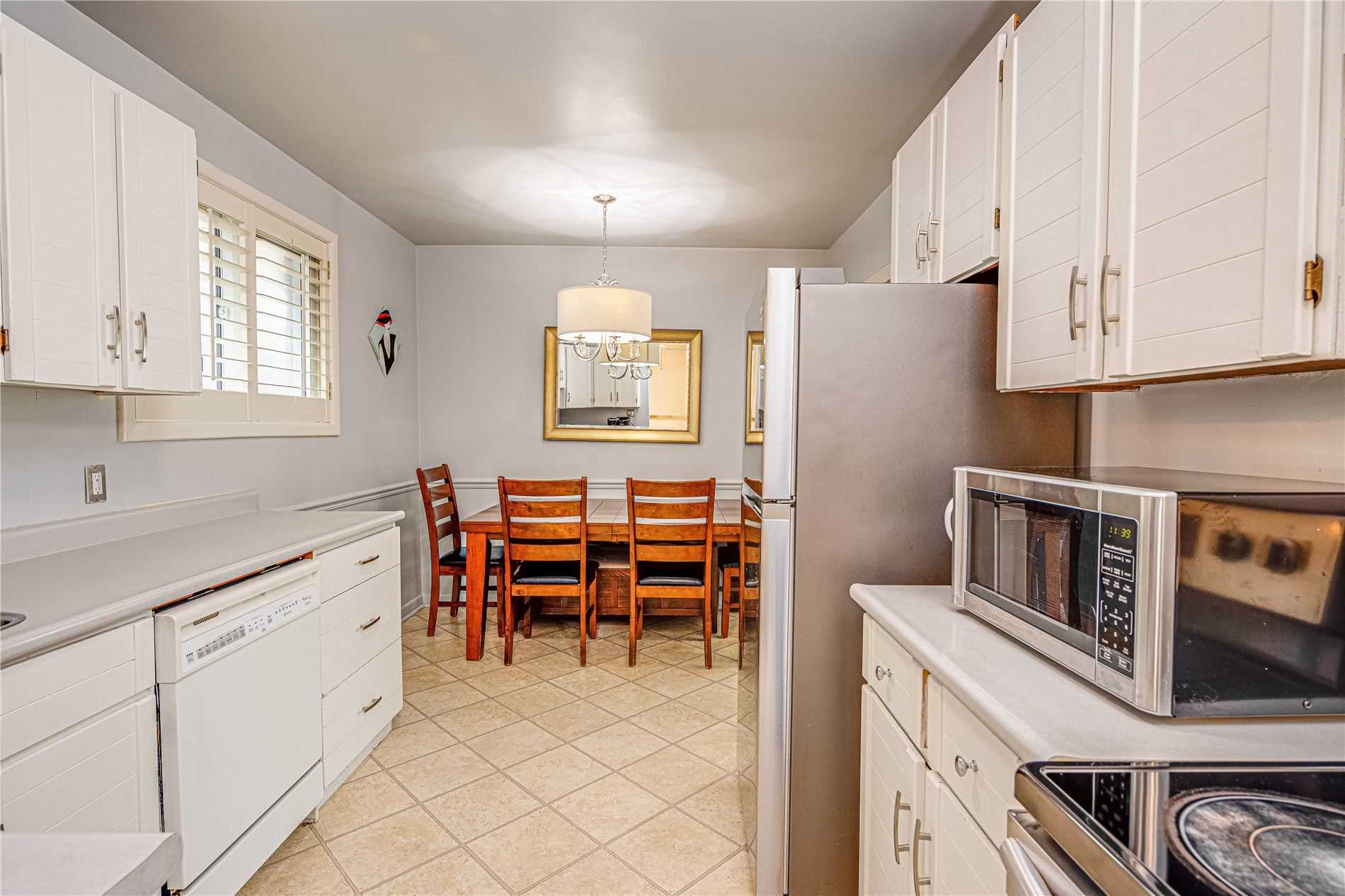 15 Point Grey Cres