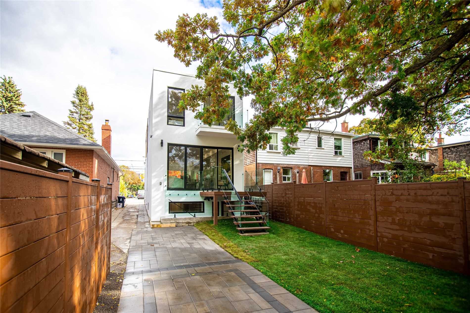 168 Oak Park Ave