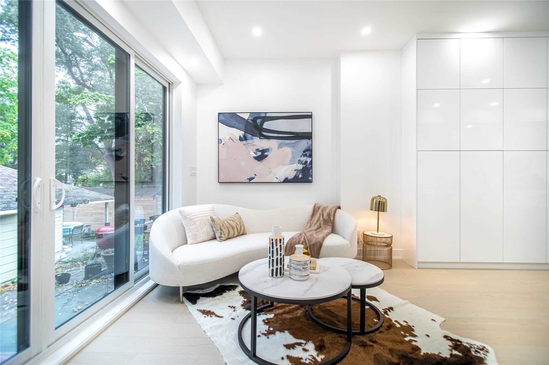 168 Oak Park Ave