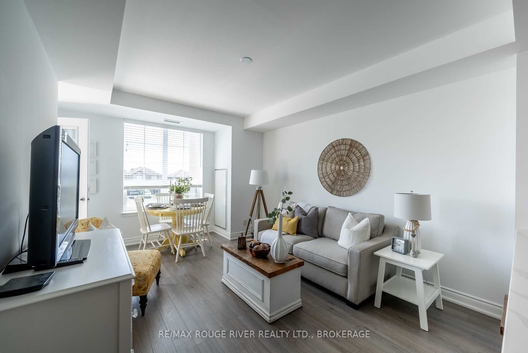 21 Brookhouse Dr, #209