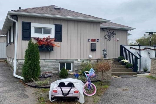 299 Seneca Ave, Oshawa