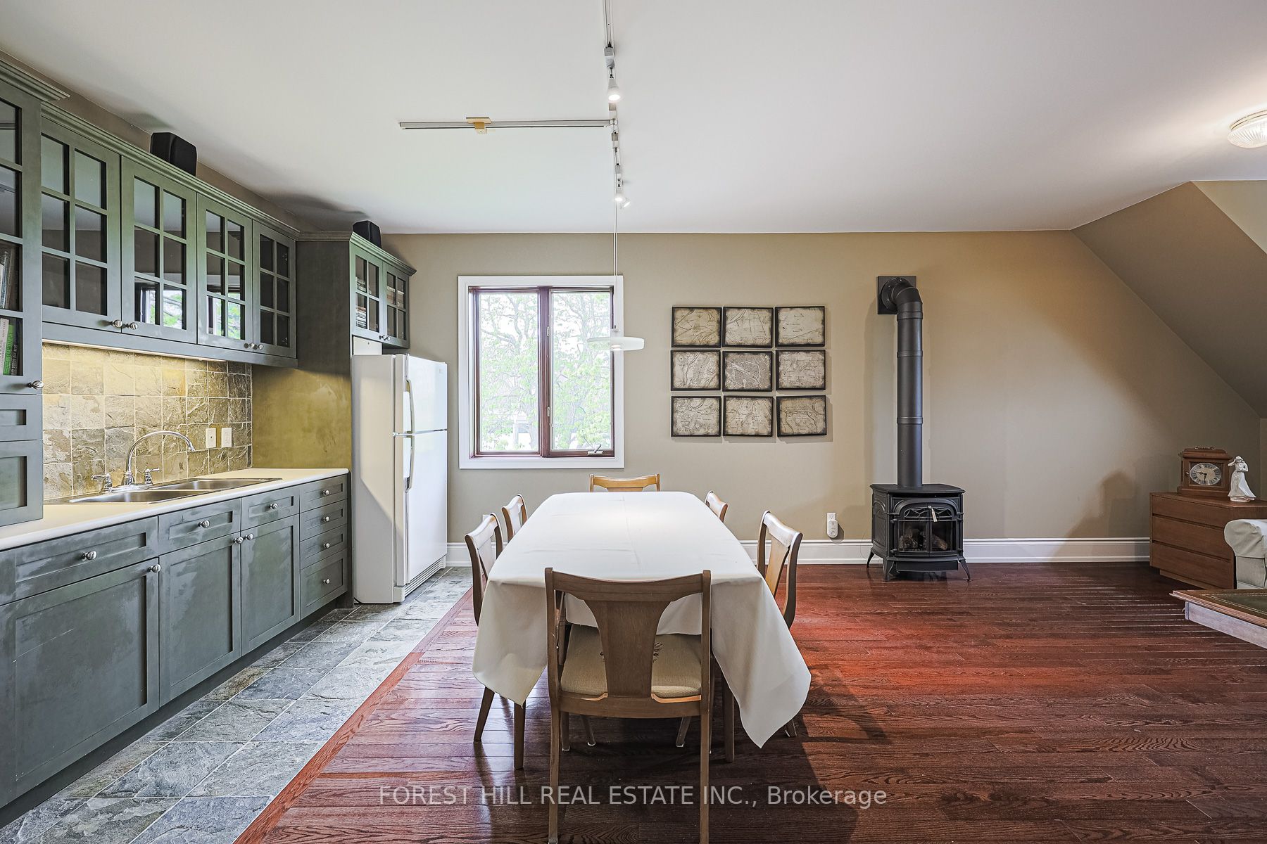 Listing E5994172 - Large Photo # 29