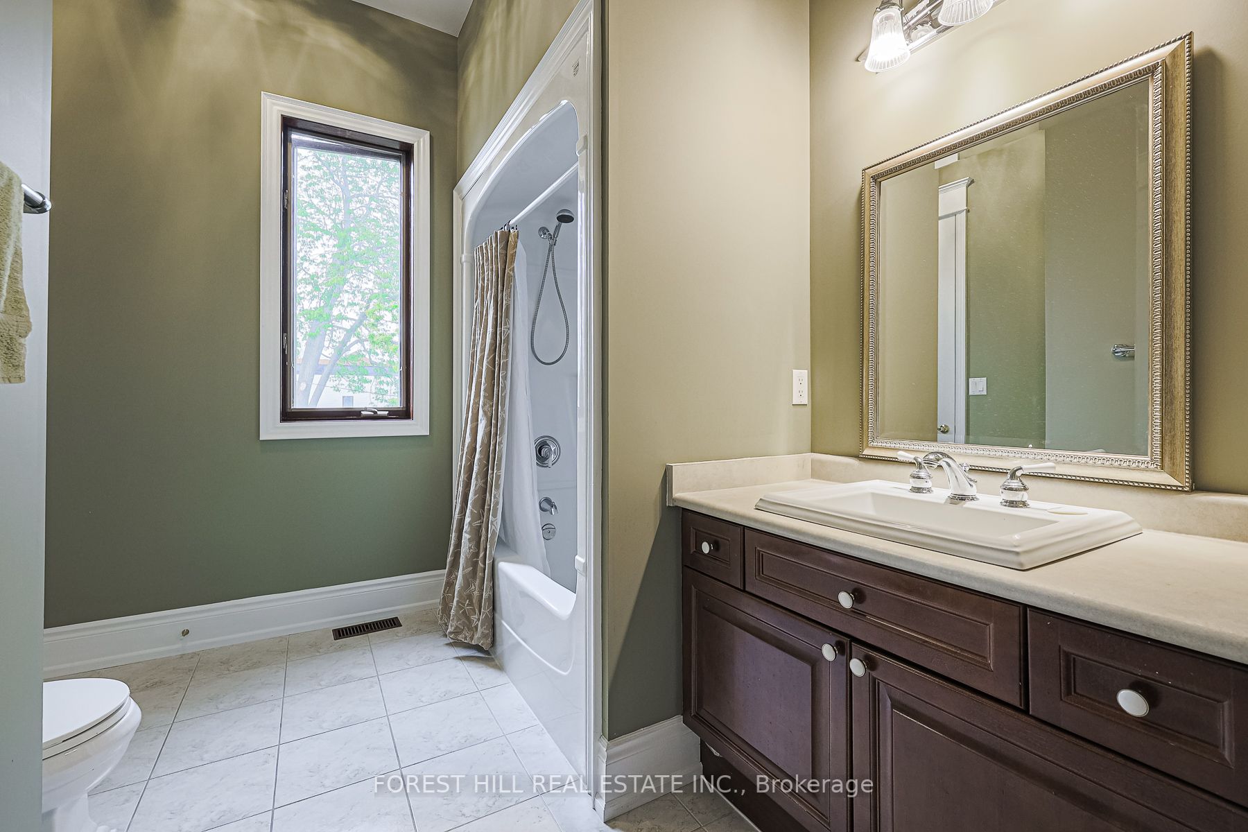 Listing E5994172 - Large Photo # 17