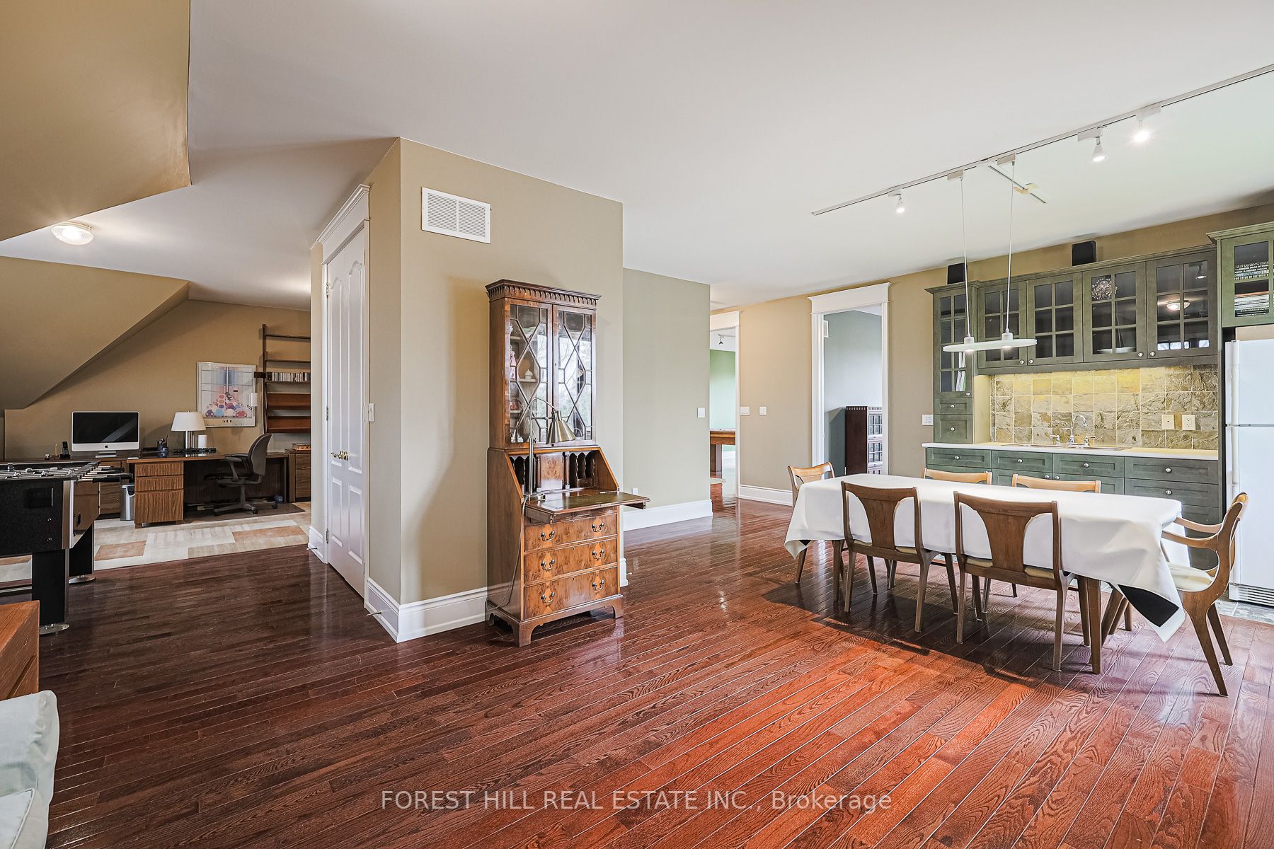 Listing E5994172 - Large Photo # 30