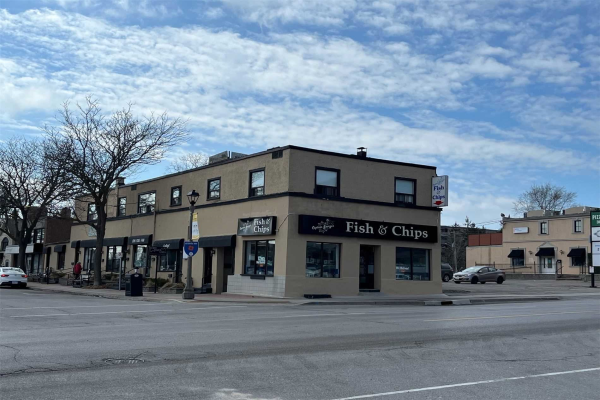 201 Dundas St W, Whitby
