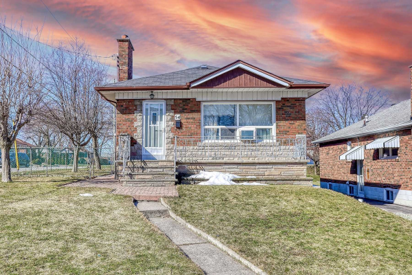 54 Elfreda Blvd, Toronto