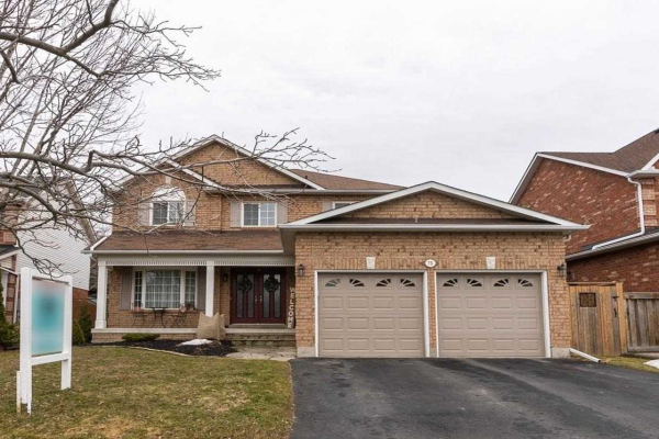 75 Robert Adams Dr, Clarington