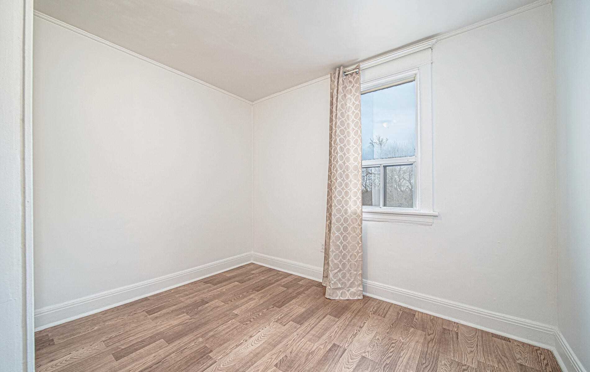 Listing E5995917 - Large Photo # 19