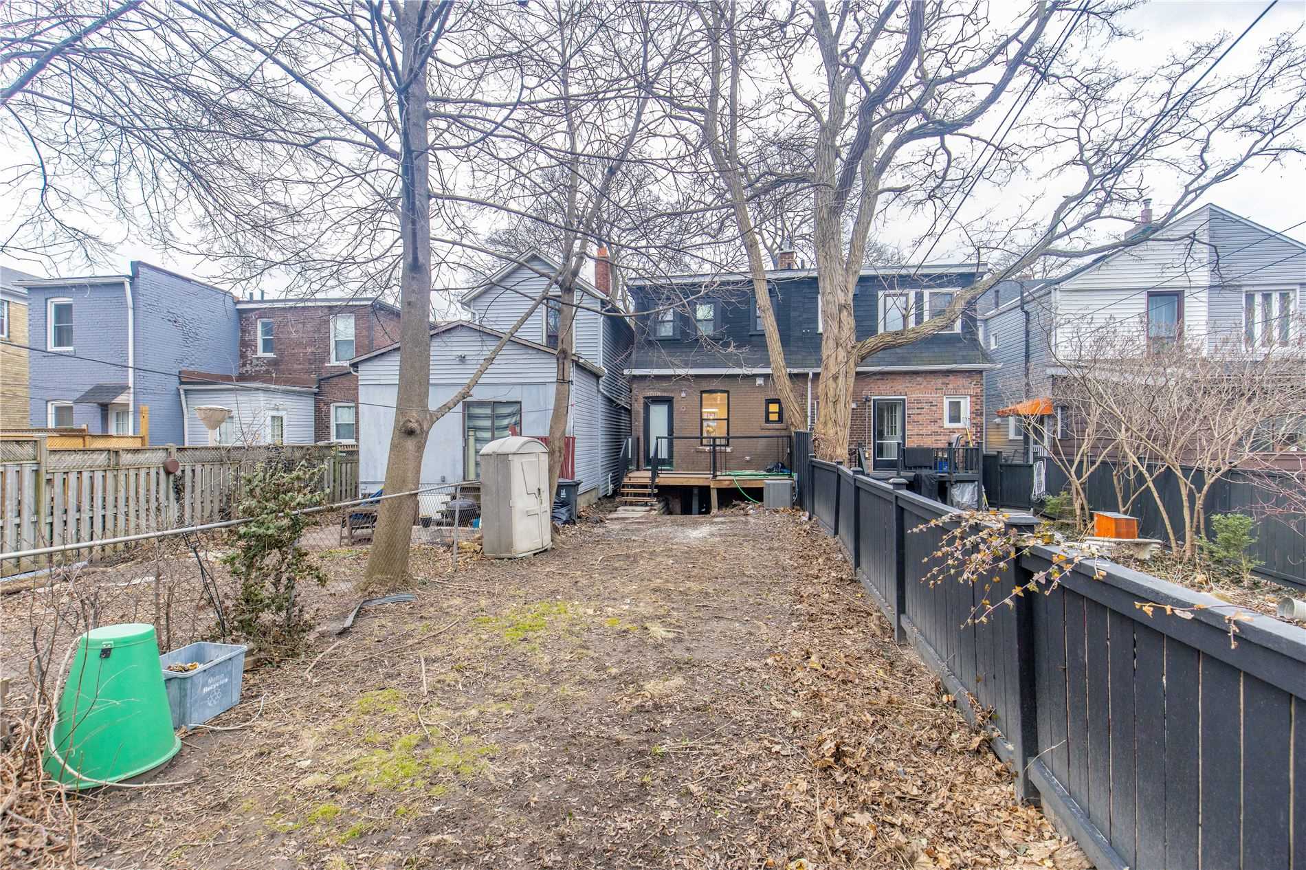 24 Erindale Ave