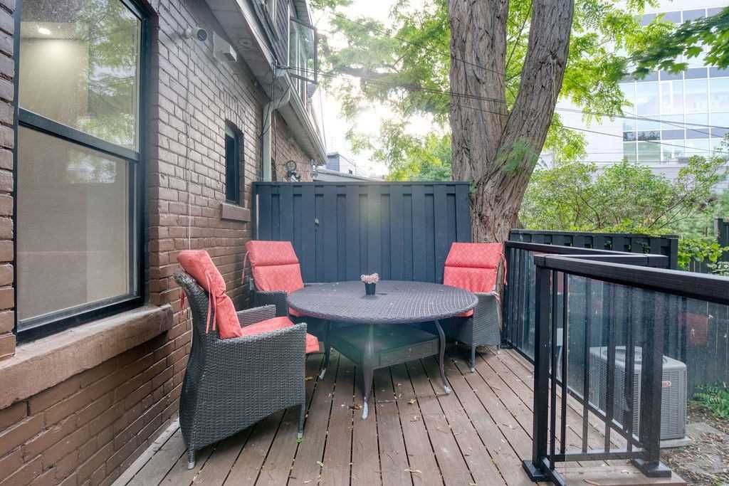 24 Erindale Ave