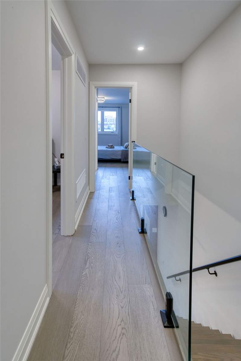 24 Erindale Ave