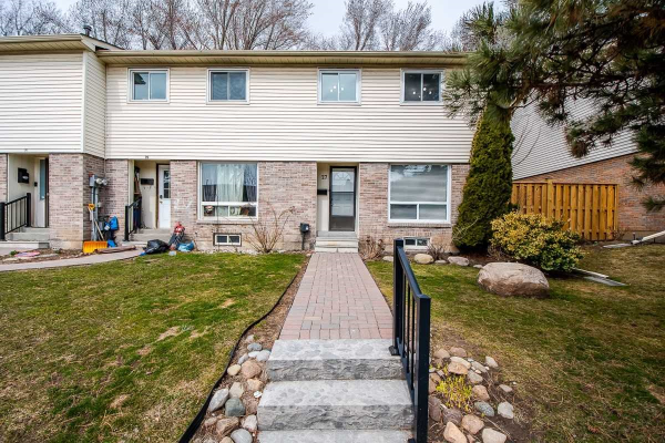611 Galahad Dr, Oshawa