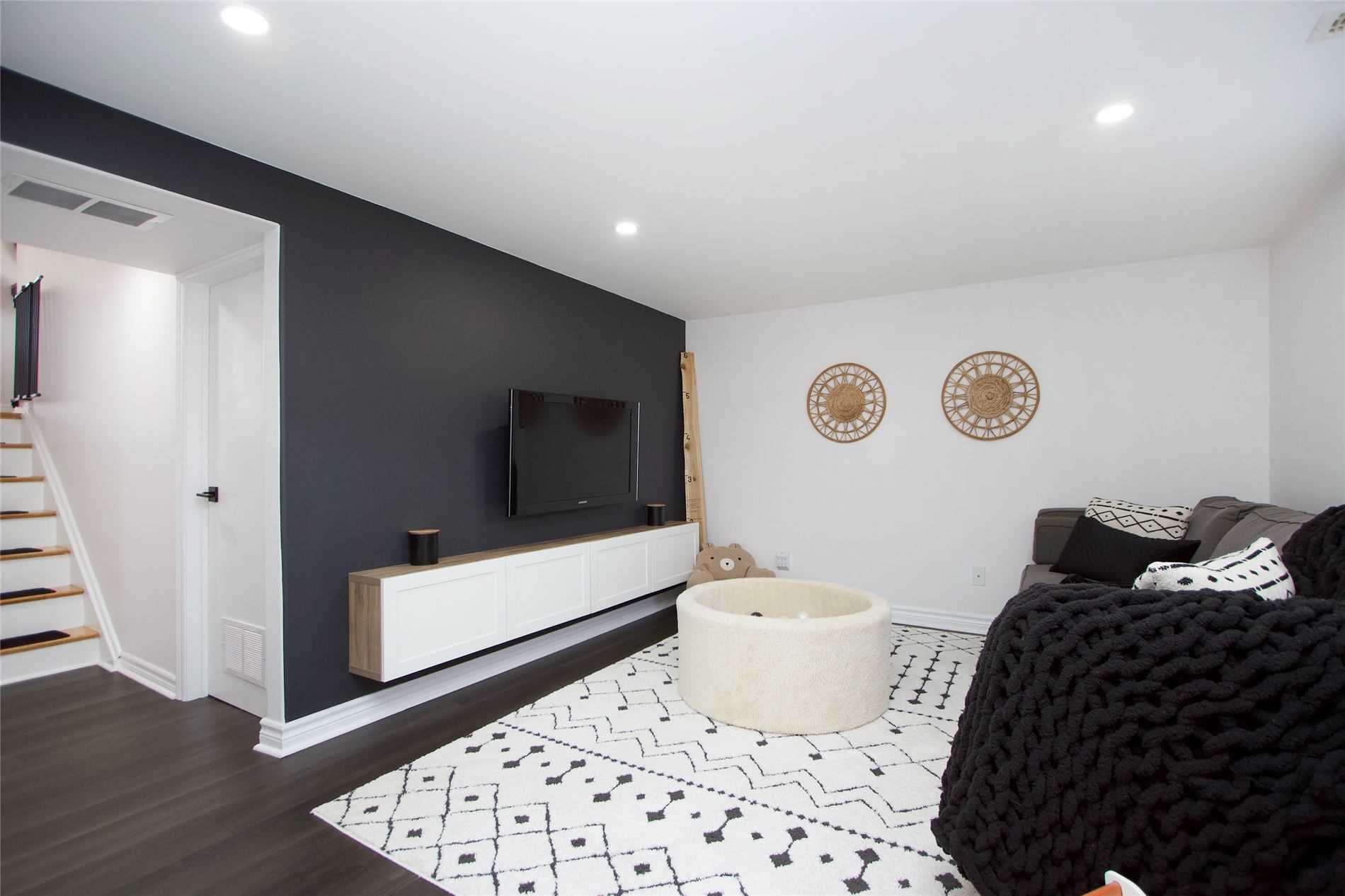 1350 Tatra Drive