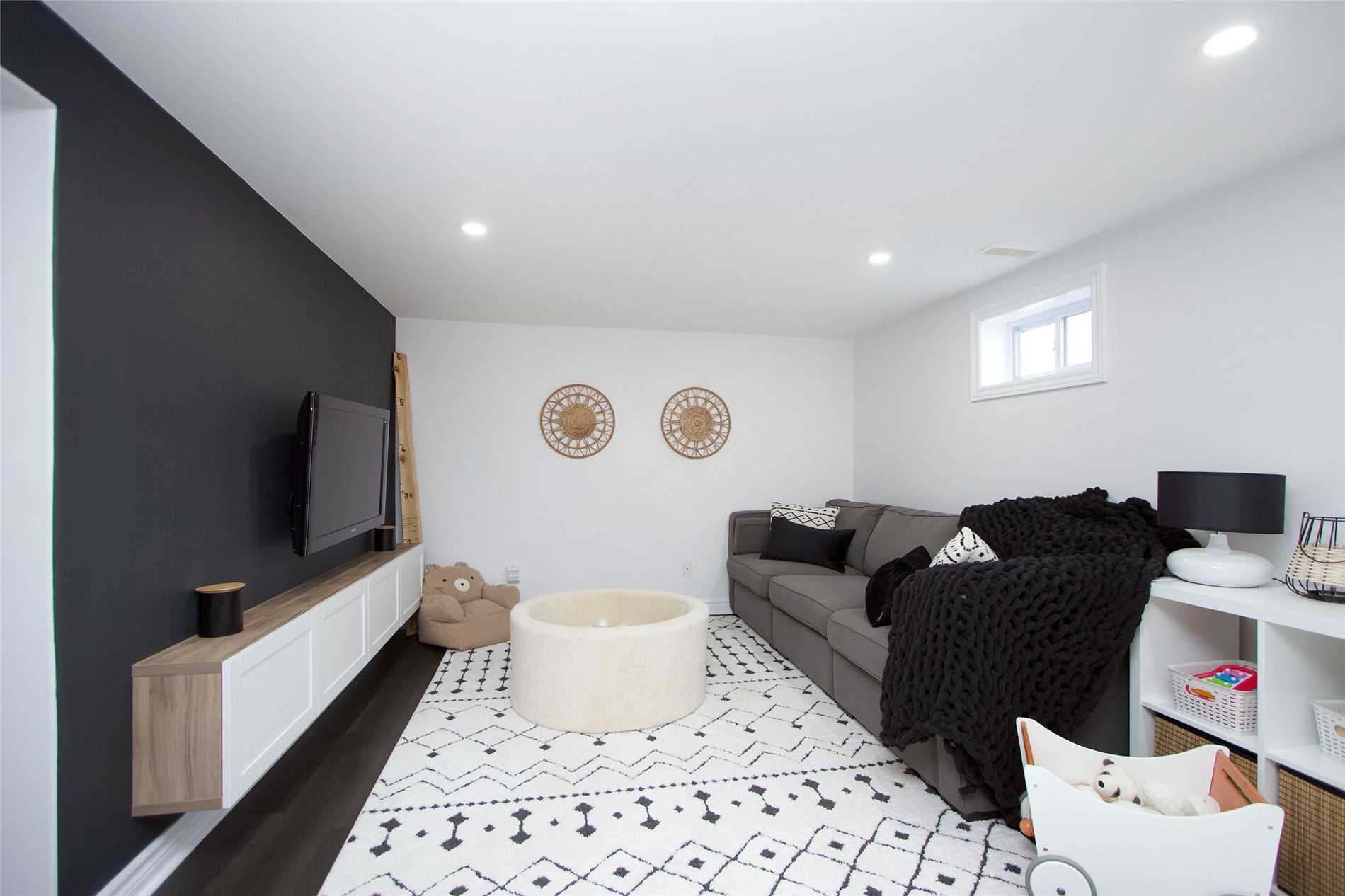 1350 Tatra Drive
