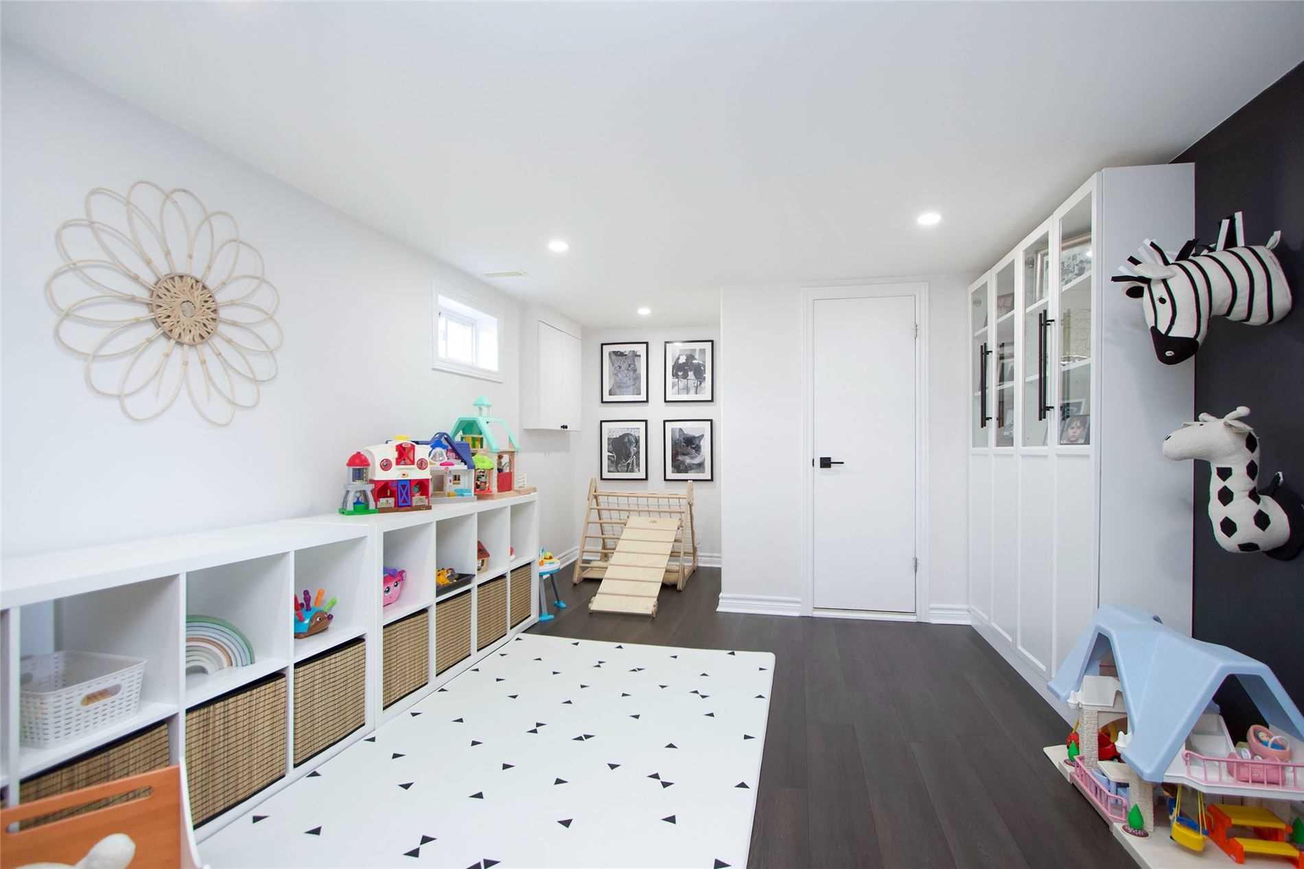 1350 Tatra Drive