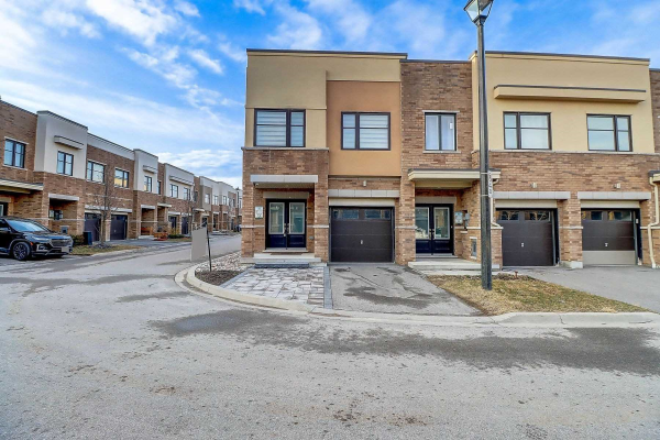 13 Jerseyville Way, Whitby