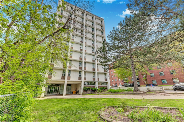 2245 Eglinton Ave N, Toronto