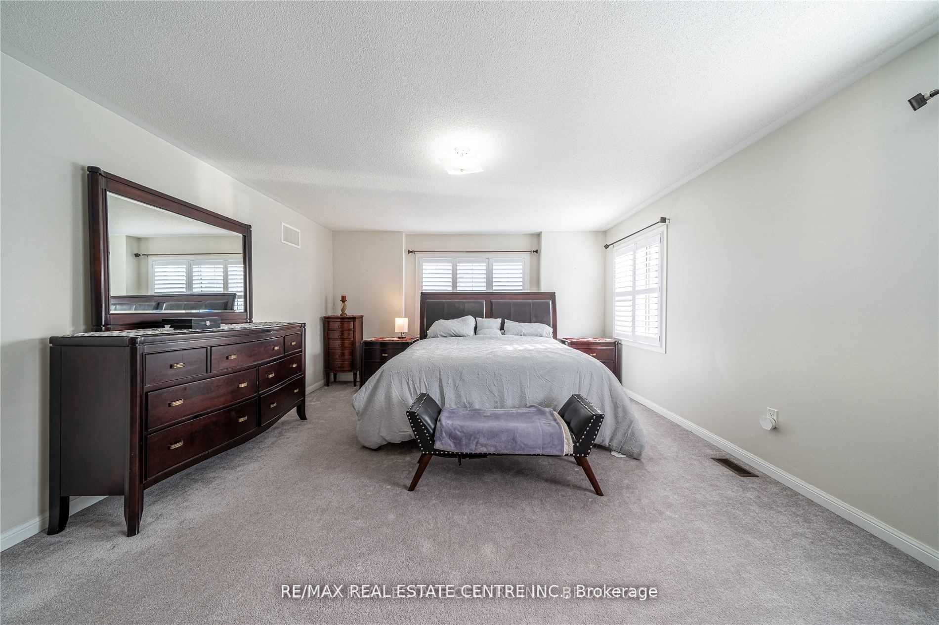 Listing E5999556 - Large Photo # 23