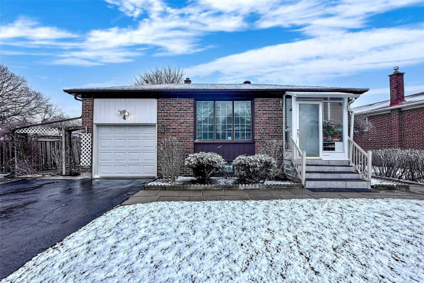 4 Knockbolt Cres, Toronto