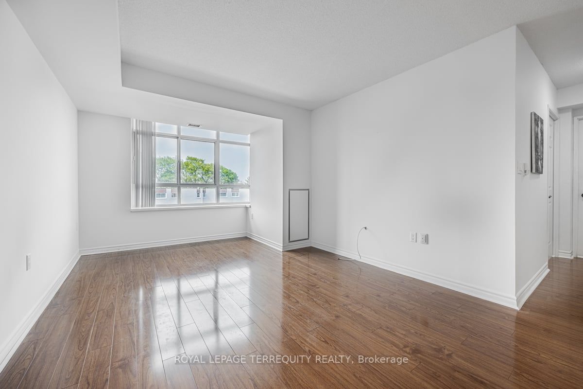 115 Bonis Ave, #316