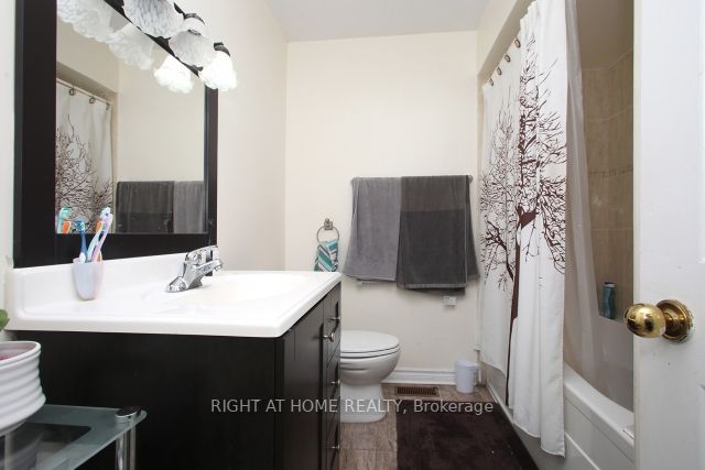 1031 Midland Ave, #11