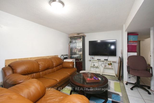 1031 Midland Ave, #11
