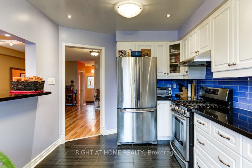 165 Rouge Forest Cres E