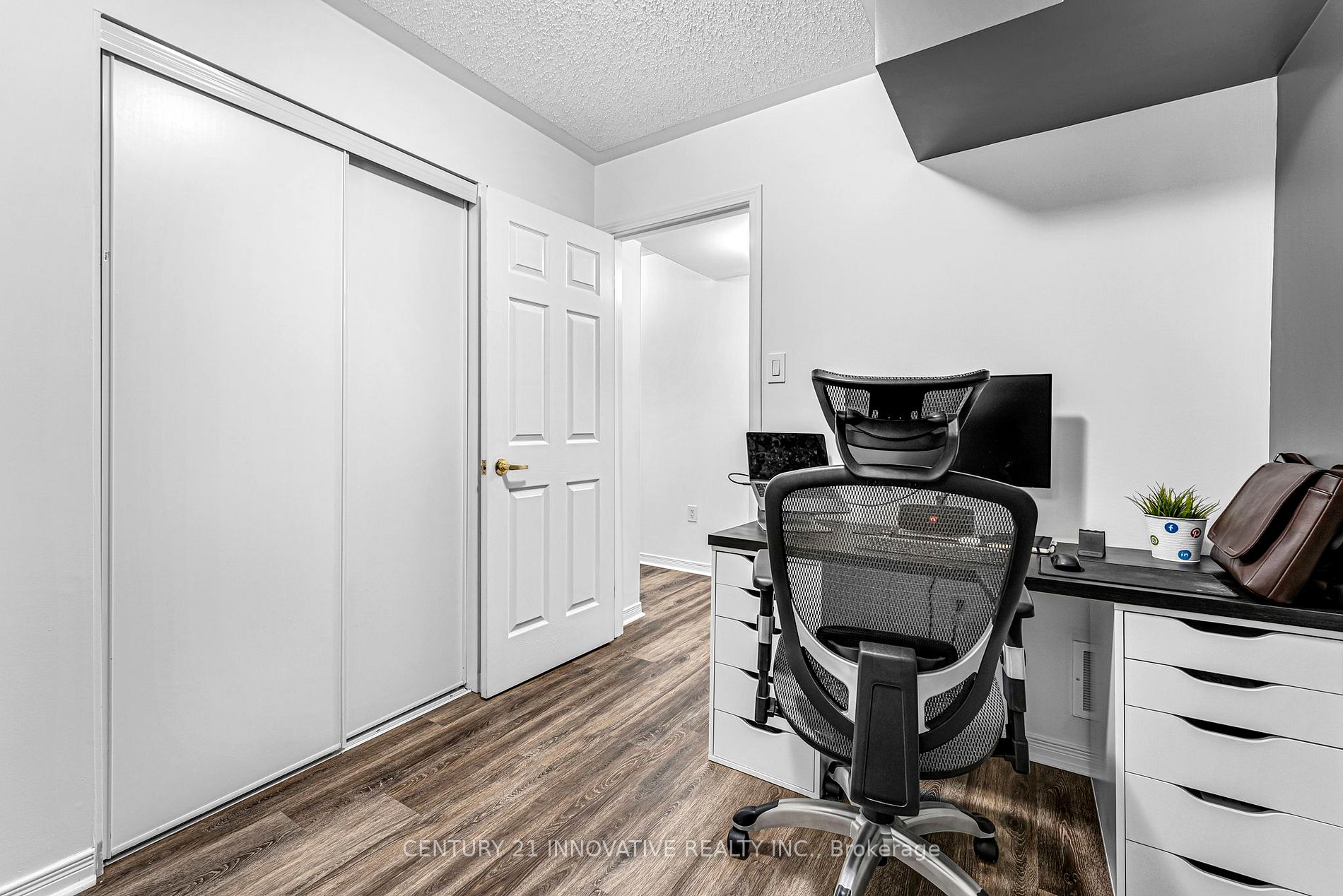 Listing E6000568 - Large Photo # 21