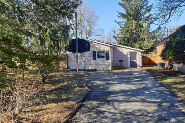 36 Amiens Rd, Toronto