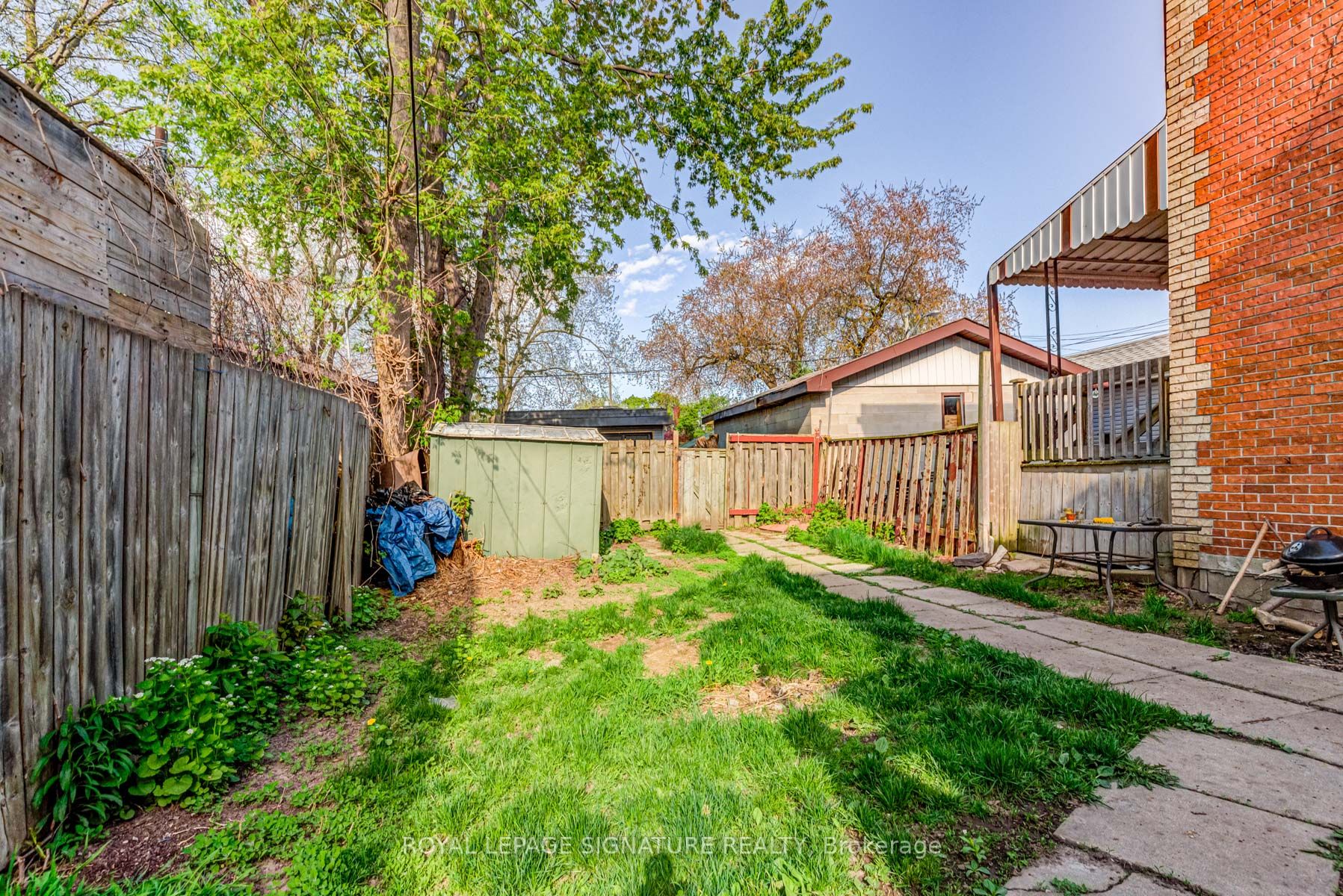 533 Victoria Pk Ave