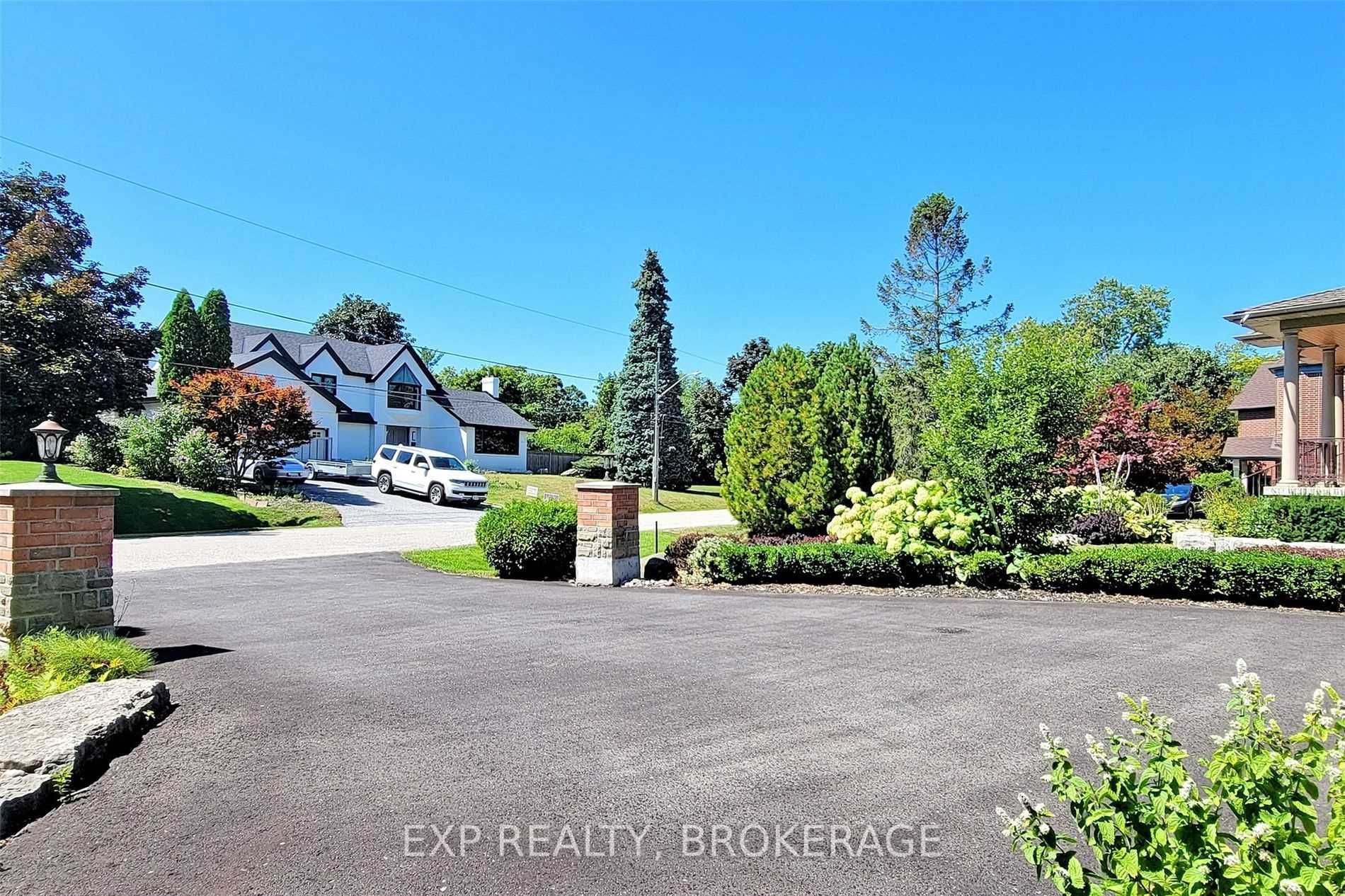 557 Pine Ridge Rd