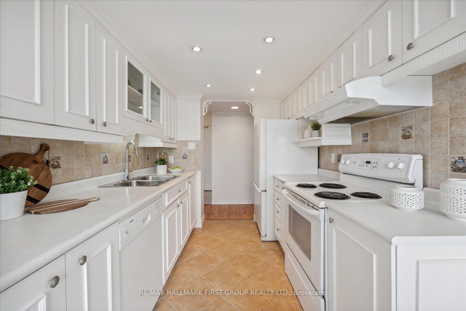 Listing E6005680 - Large Photo # 14