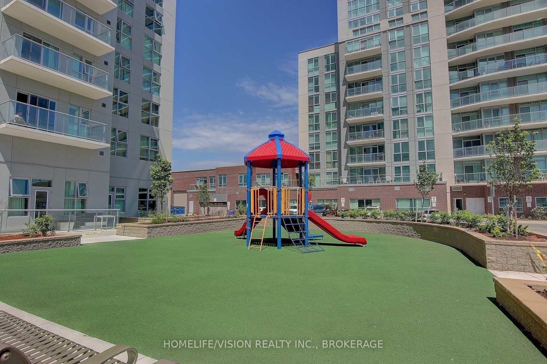 2150 Lawrence Avenue E, #905