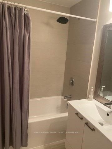 2150 Lawrence Avenue E, #905