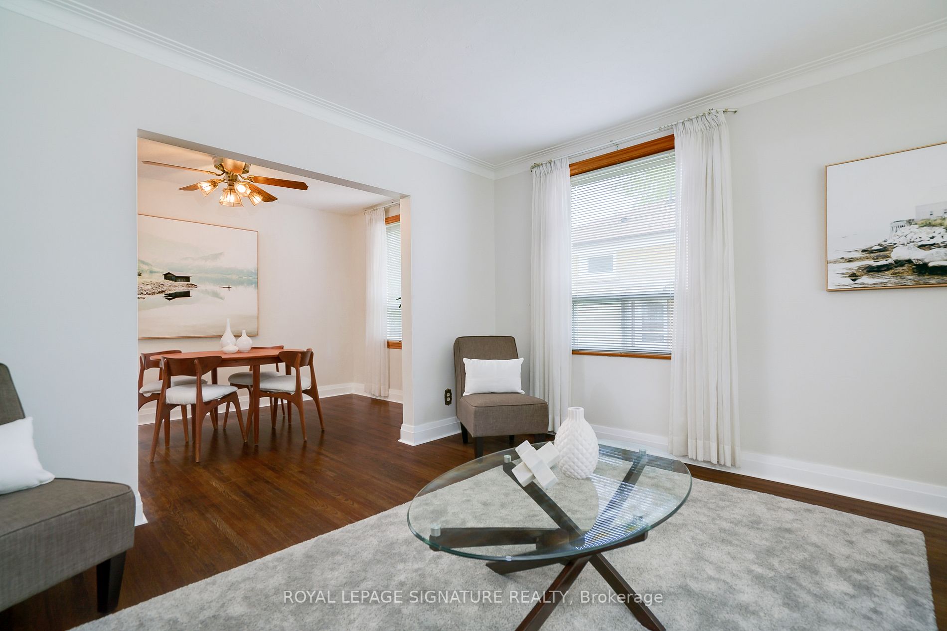 77 Manhattan Dr