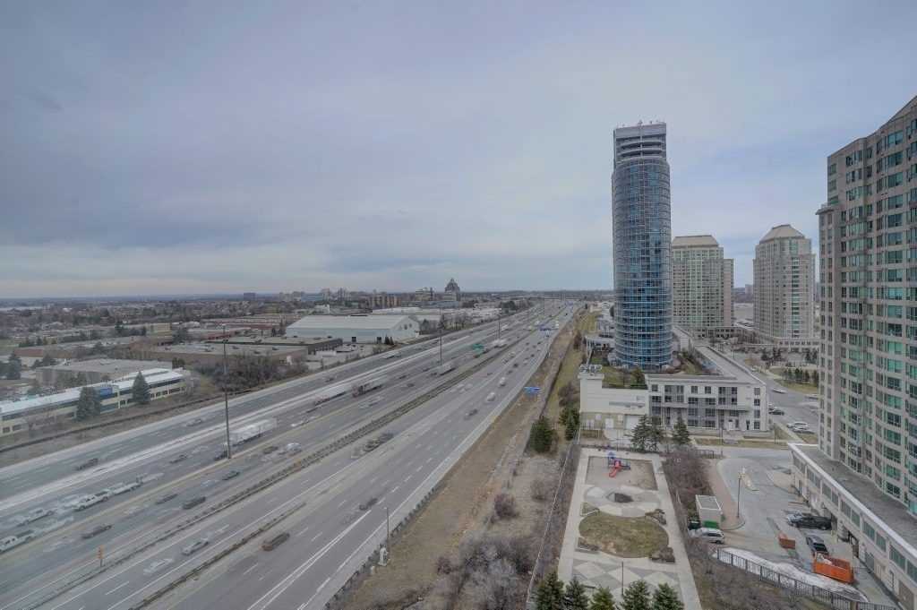 88 Corporate Dr, #1617