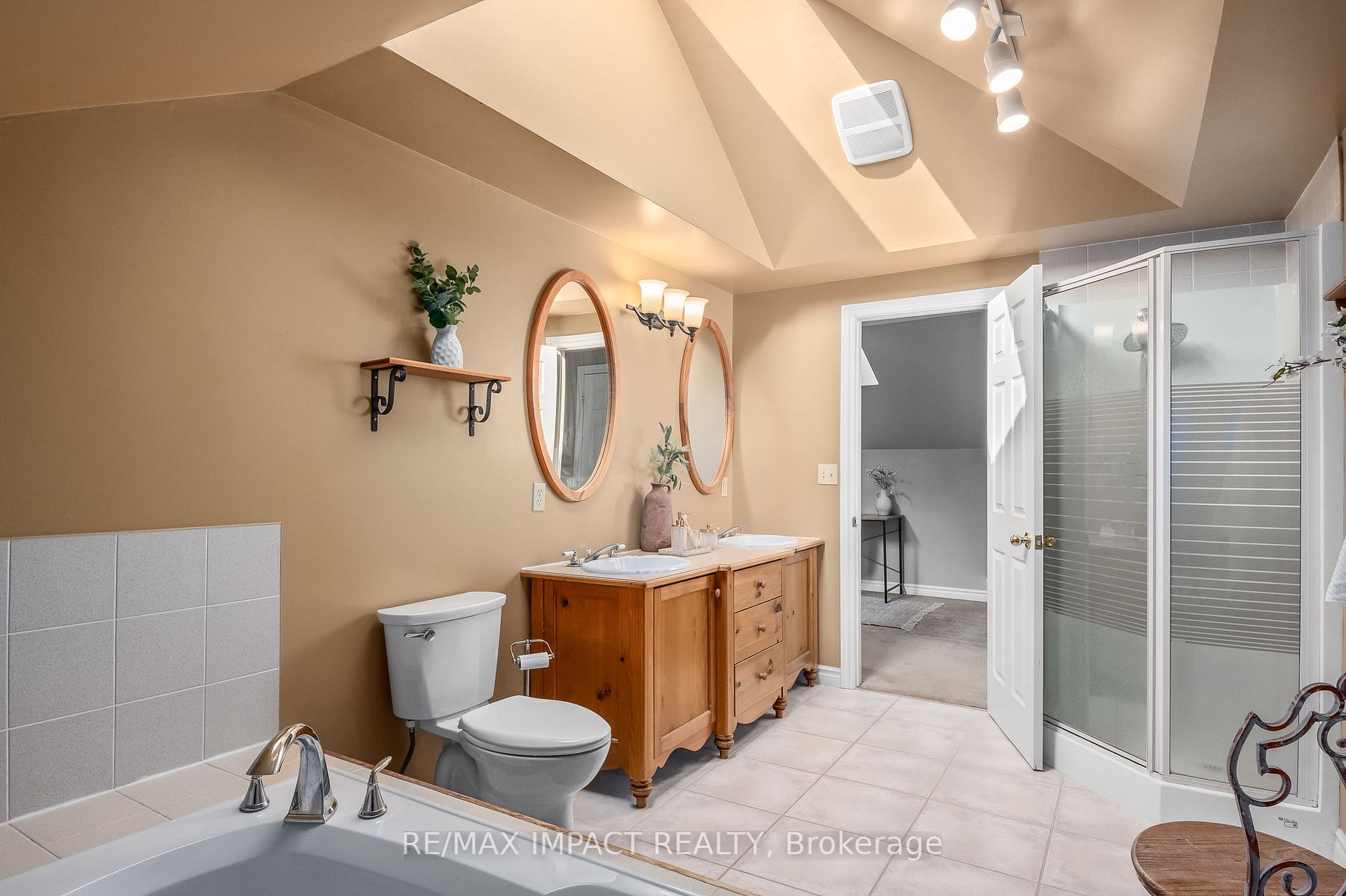 Listing E6007252 - Large Photo # 29