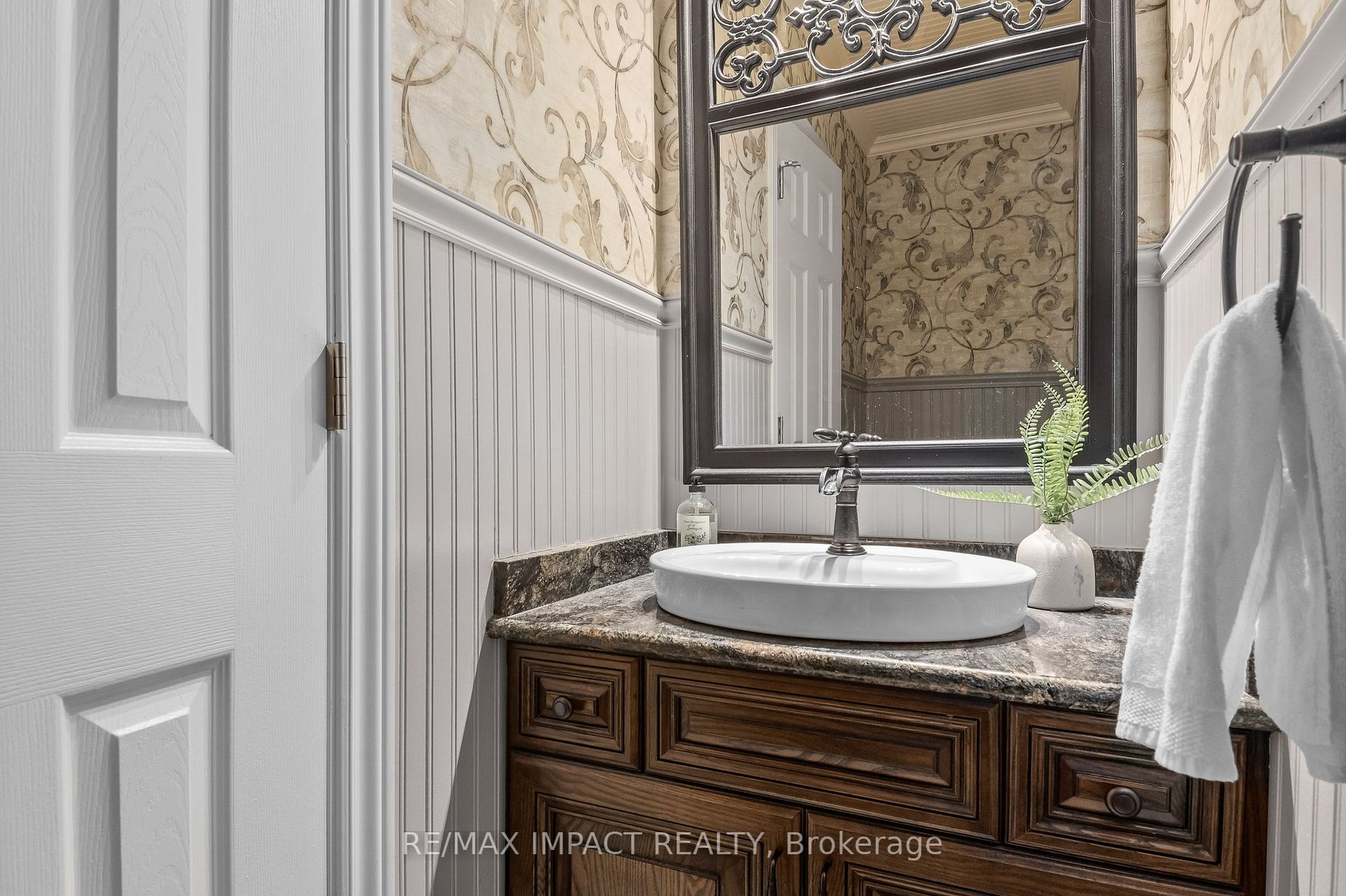 Listing E6007252 - Large Photo # 19