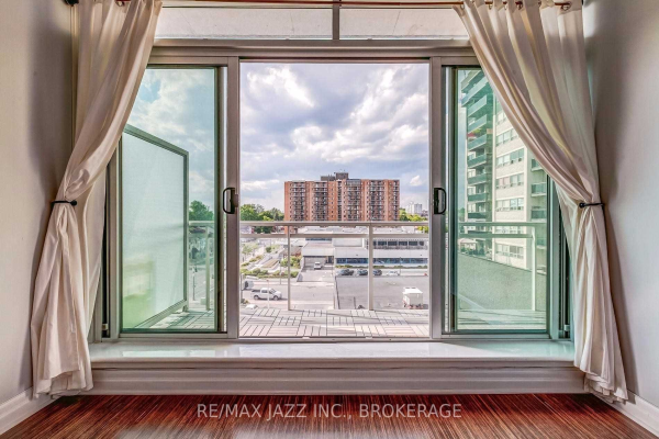 44 Bond St W, Oshawa