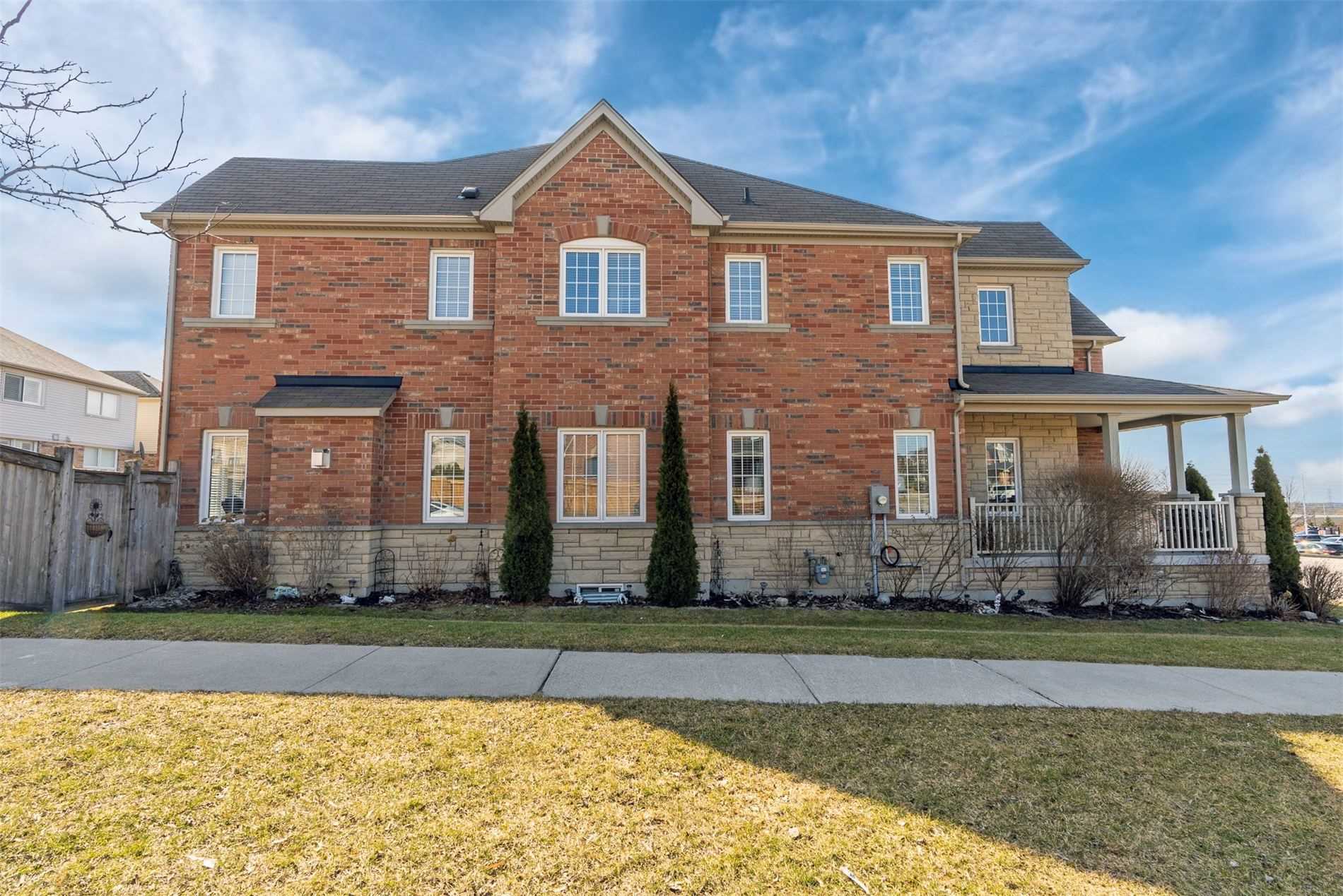 1381 Clearbrook Dr
