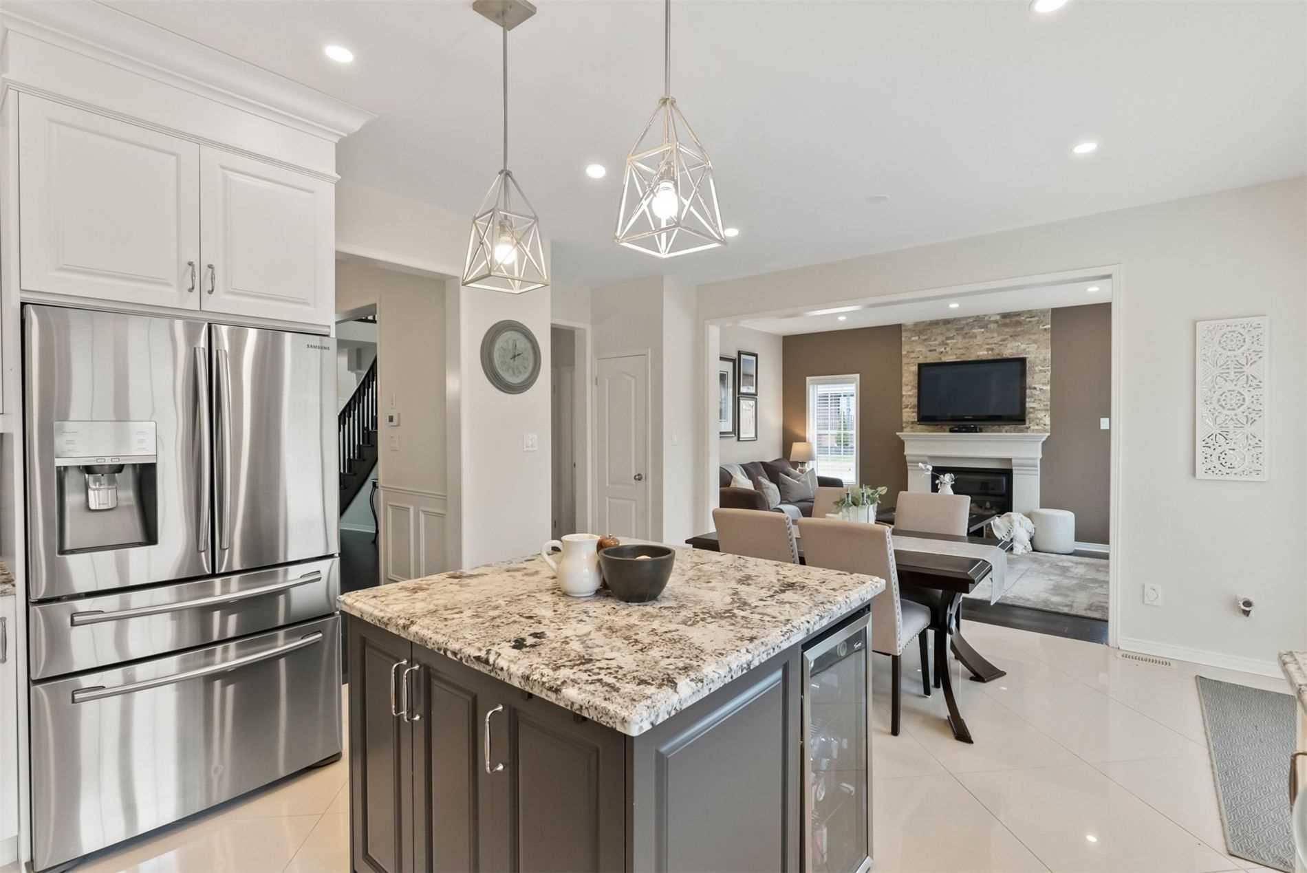 1381 Clearbrook Dr