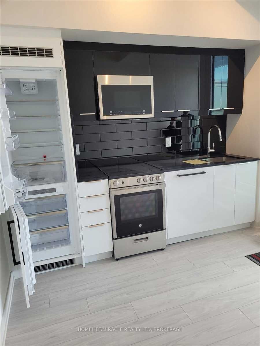 2201 Kingston Rd, #502