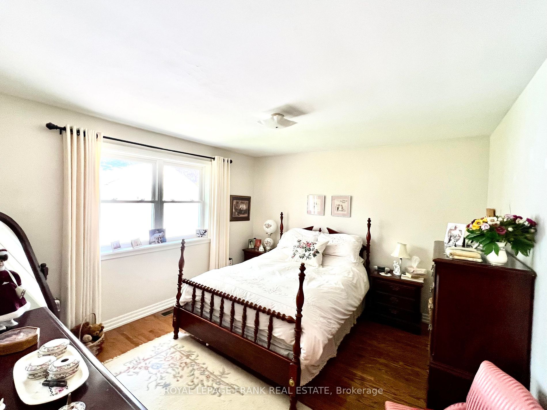 18 Centreview Street