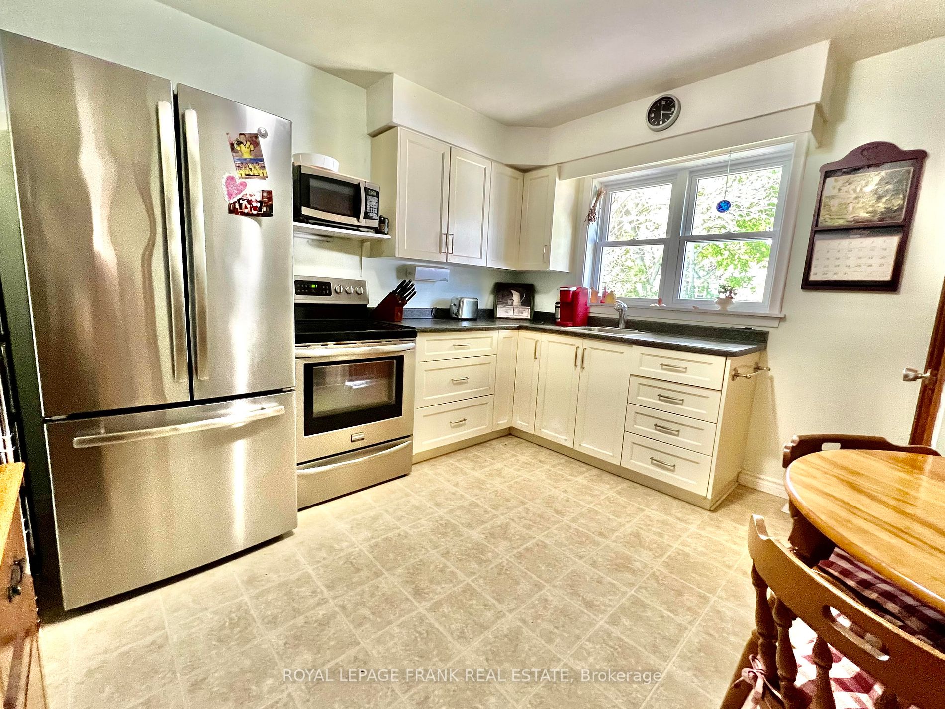 18 Centreview Street