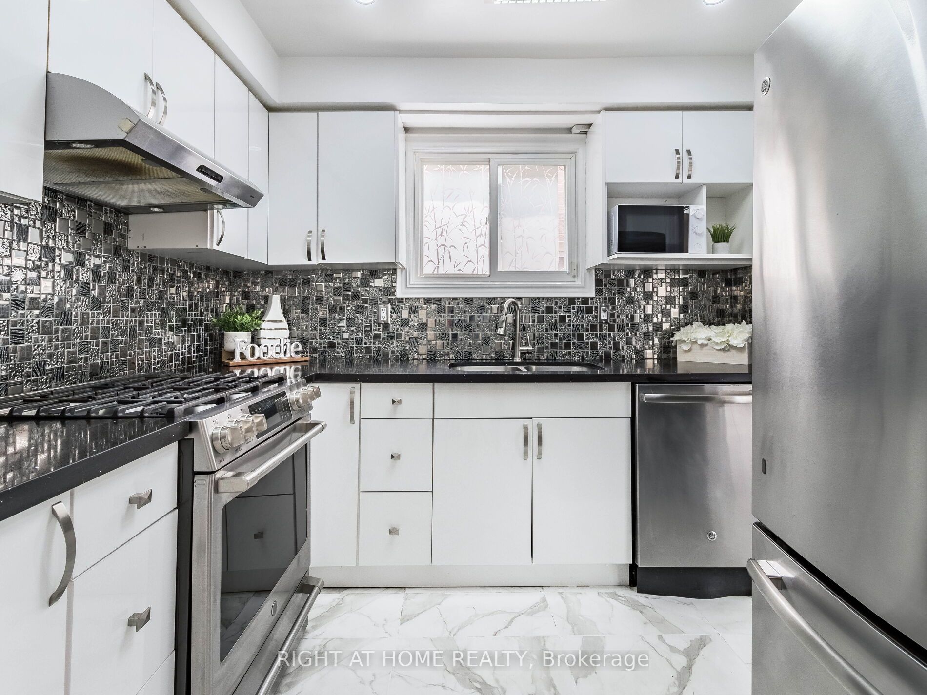 Listing E6008908 - Large Photo # 13