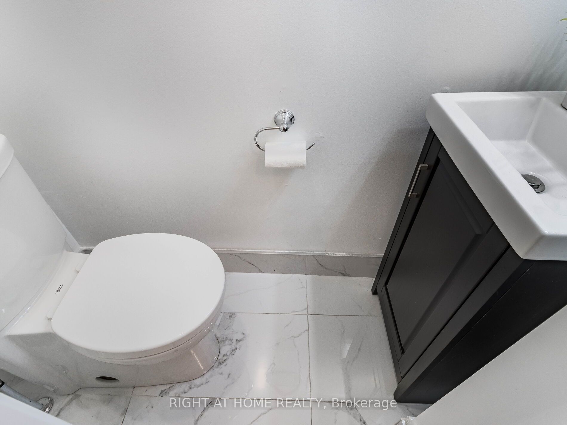 Listing E6008908 - Large Photo # 14