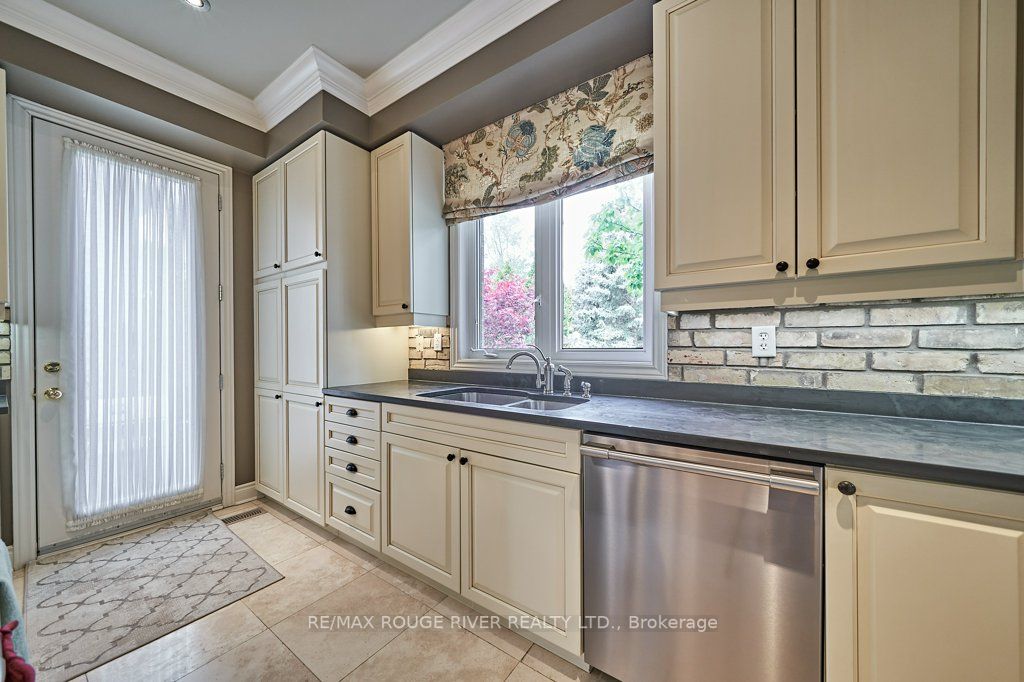 Listing E6009364 - Large Photo # 14