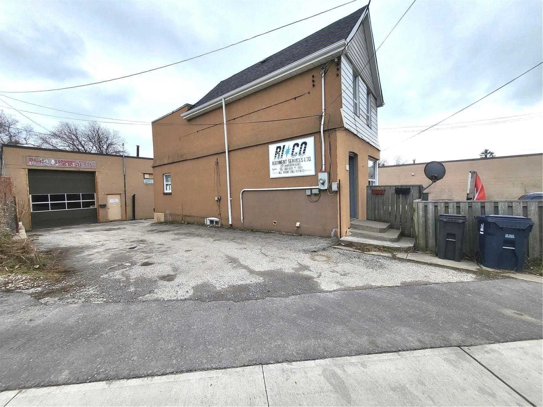 217 Danforth Rd