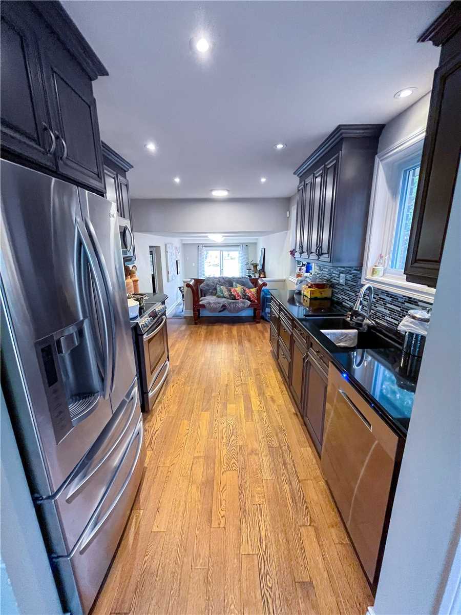 18 Ivan Road