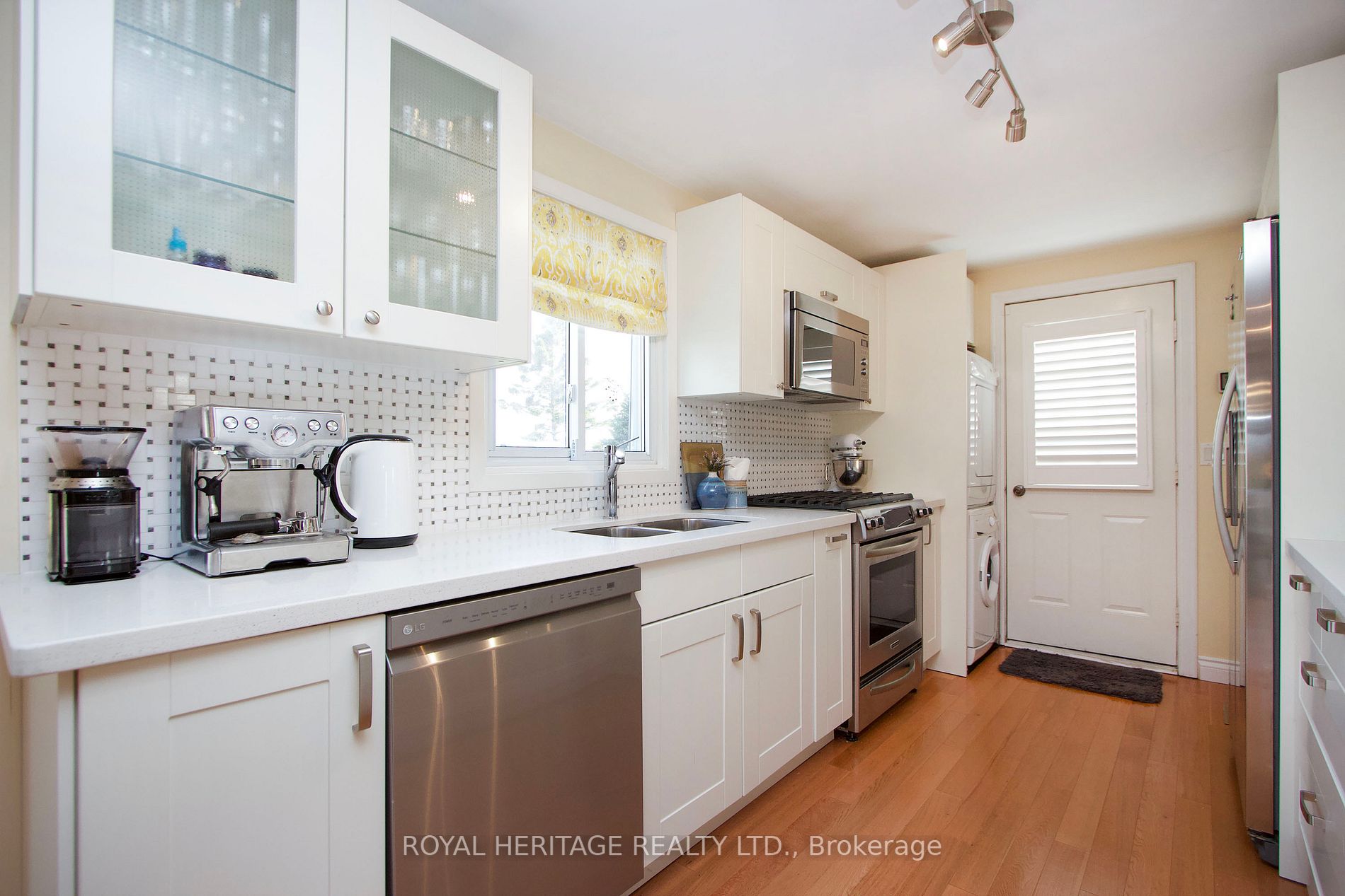 Listing E6010132 - Large Photo # 14